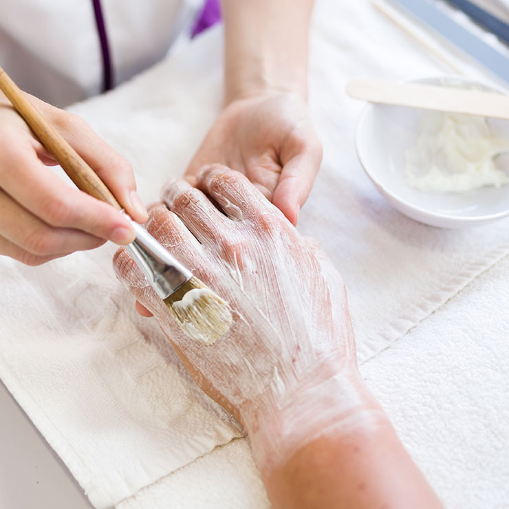 MANICURA SPA SEMIPERMANENTE